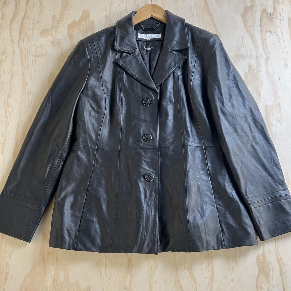 Wilsons Leather Coat Womens XL Black Thinsulate‎ Lined Button Front Overcoat